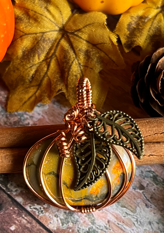 Pendant: Punkin' Patch