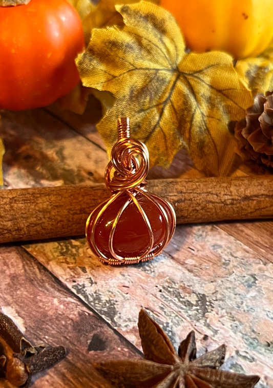 Pendant: Punkin' Patch