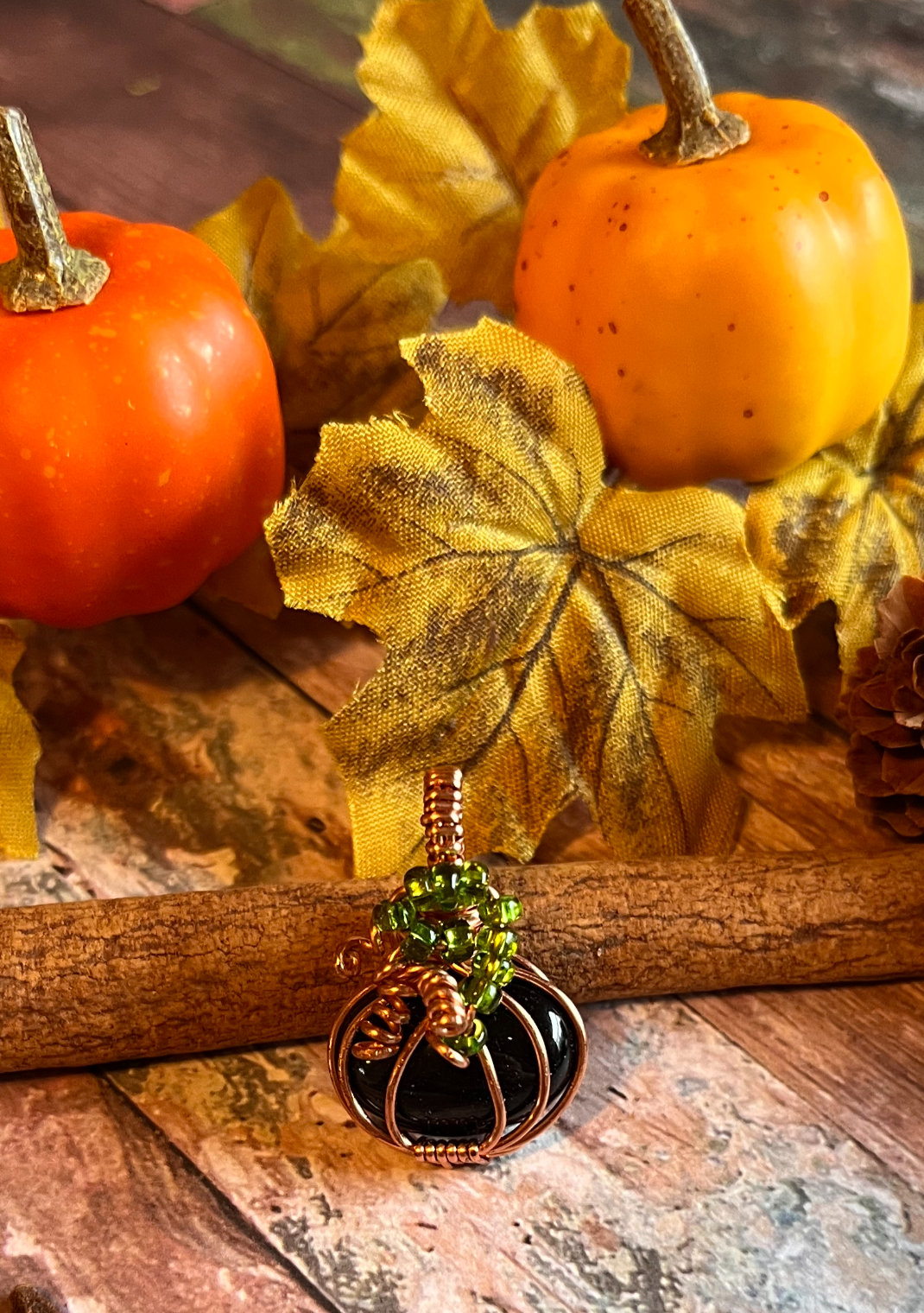 Pendant: Punkin' Patch